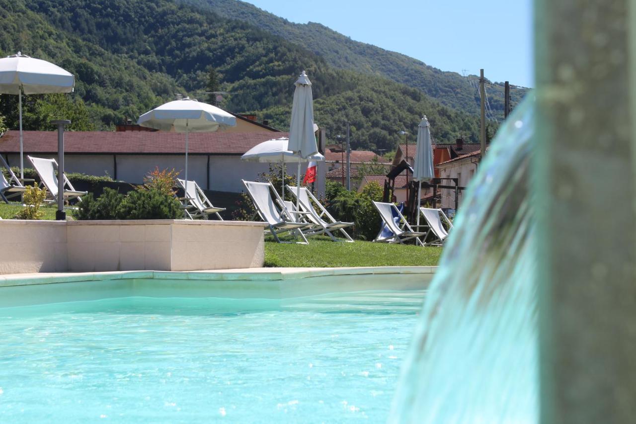 La Villa Guest House Capitignano Dış mekan fotoğraf