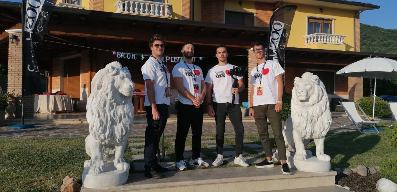 La Villa Guest House Capitignano Dış mekan fotoğraf