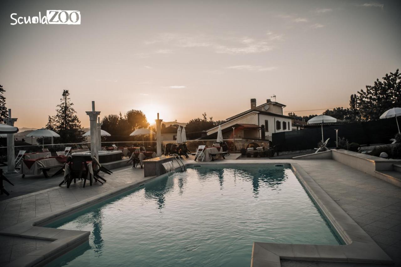 La Villa Guest House Capitignano Dış mekan fotoğraf